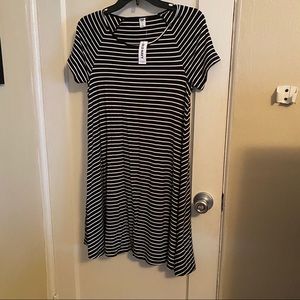 Old Navy Striped Short Sleeve dress NWT! 👗